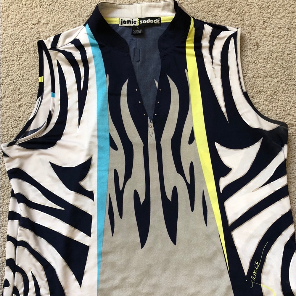 Ladies sleeves golf shirt